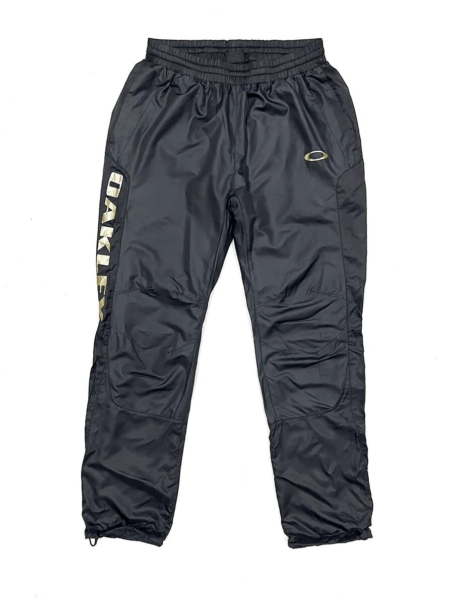 ~ € ~  กางเกง OAKLEY  (28-33)      300.-