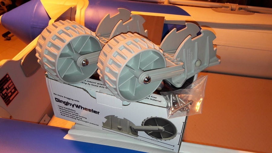 ล้อลากเรือยาง เพิ่มความสะดวกสบาย  ราคา2500บาท:cool: