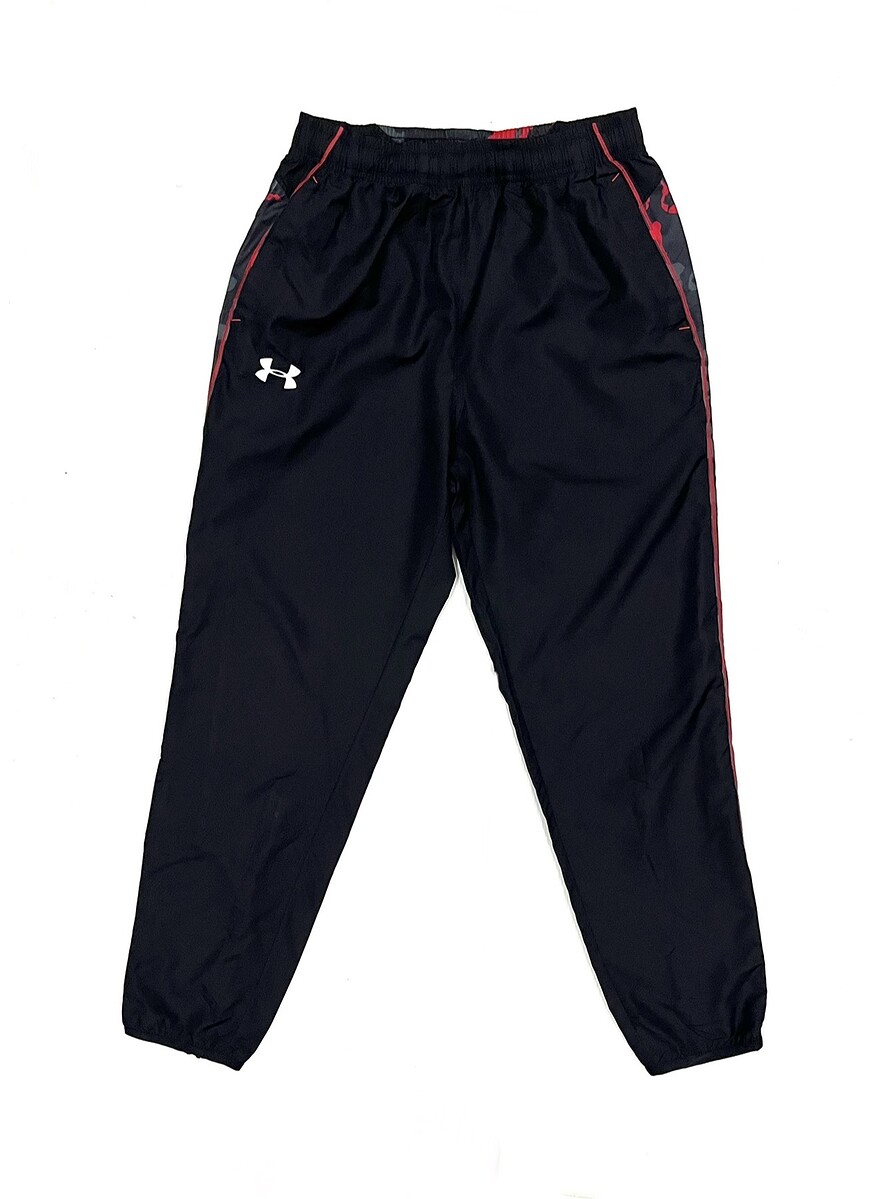 ~ € ~  กางเกง Under Armour  (29-32)      300.-