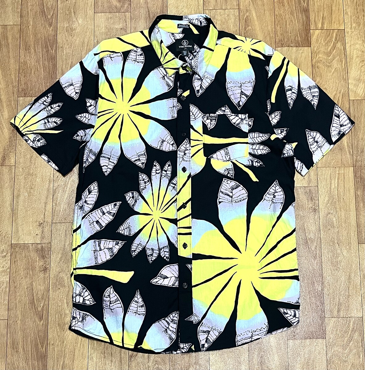 เสื้อฮาวาย VOLCOM BLOOMIN RAYON SHIRT