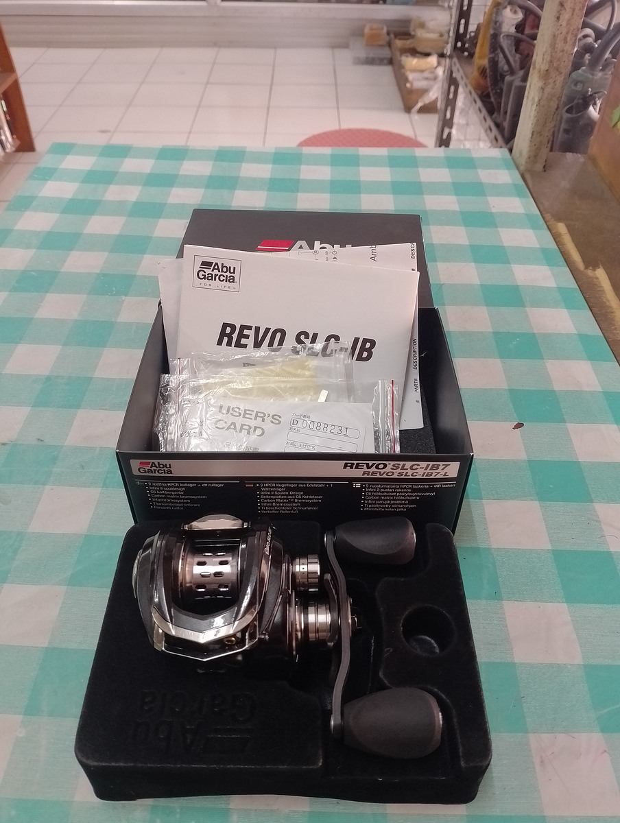 ขายAbu garcia revo slc-ib7-lมีกล่องสวยเหมือนใหม่