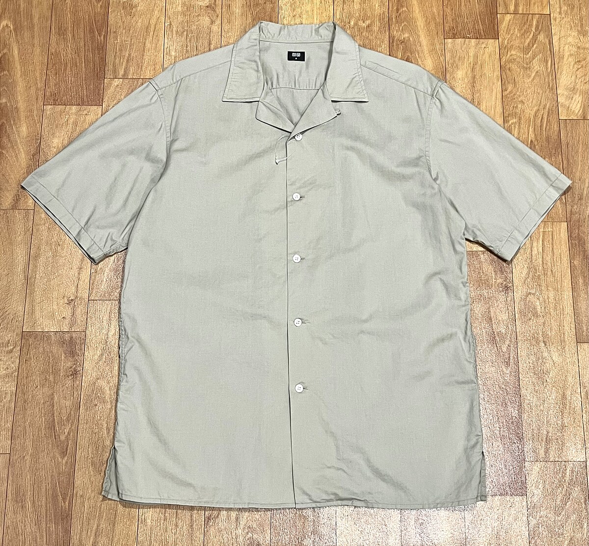 เสื้อ UNIQLO RAYON SHIRT