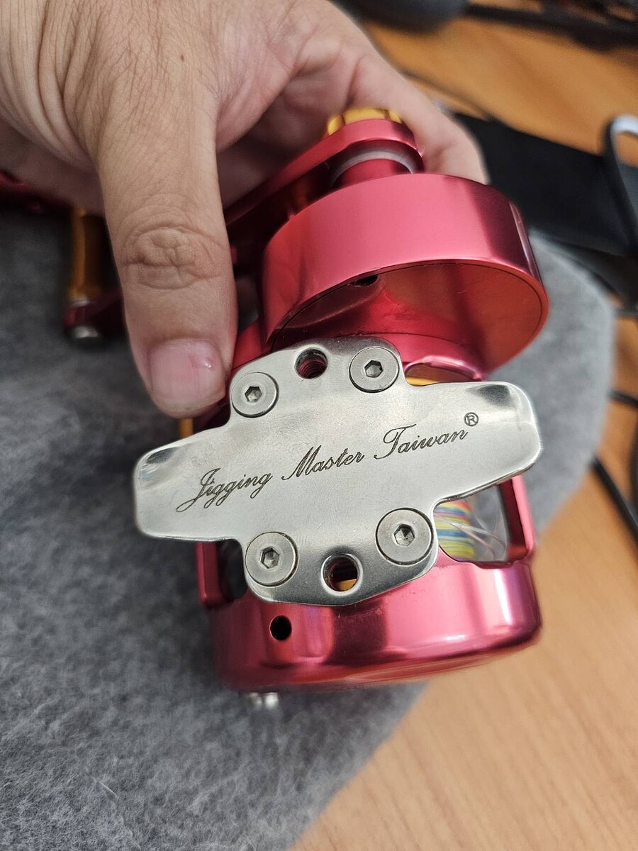 
มือสอง Jigging Master PE4 สีชมพู สภาพสวย
Line&Tel 0815592969