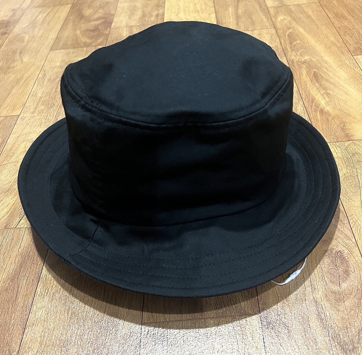 หมวก GU BUCKET HAT