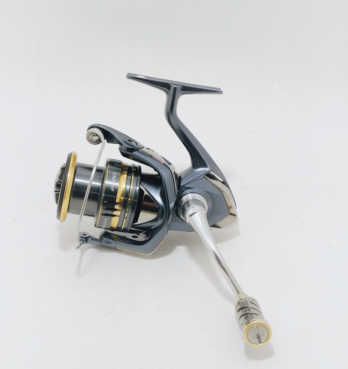 รอกสปินนิ่ง Shimano ULTEGRA 2500 จัดไป 2900บาท