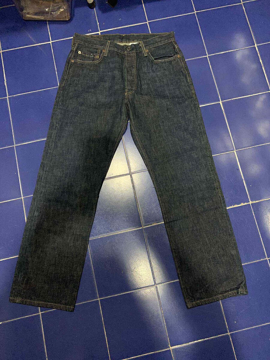 Levi's 501 Made in MEXICO 
ป้าย. 33x30 วัดจริง. เอว. 33"
*สภาพยังไม่ได้ใช้งาน*
ขอขาย1890พร้อมส่ง
