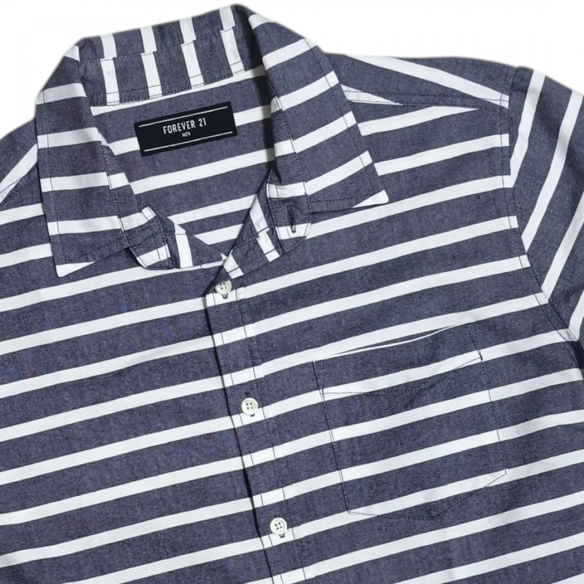 FOREVER. 21  เชิ้ตแขนสั้น  อก42นิ้ว ผ้า oxford ใหม่มาก