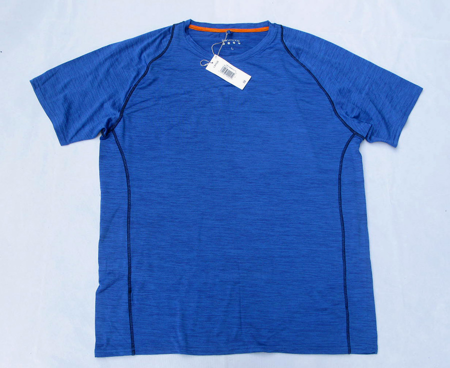 SOULUX /M/L (42/44) เสื้อกีฬาแขนสั้นผ้าแห้งเร็วสีสวยใหม่ดีมาก รวมส่ง Flash