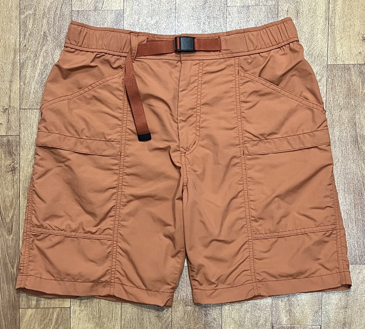 กางเกงขาสั้น UNIQLO NYLON SHORT PANTS 