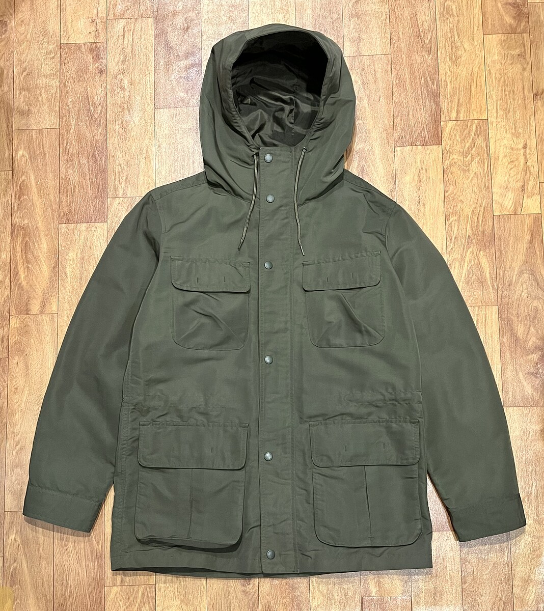 เสื้อ UNIQLO MOUNTAIN PARKA JACKET 