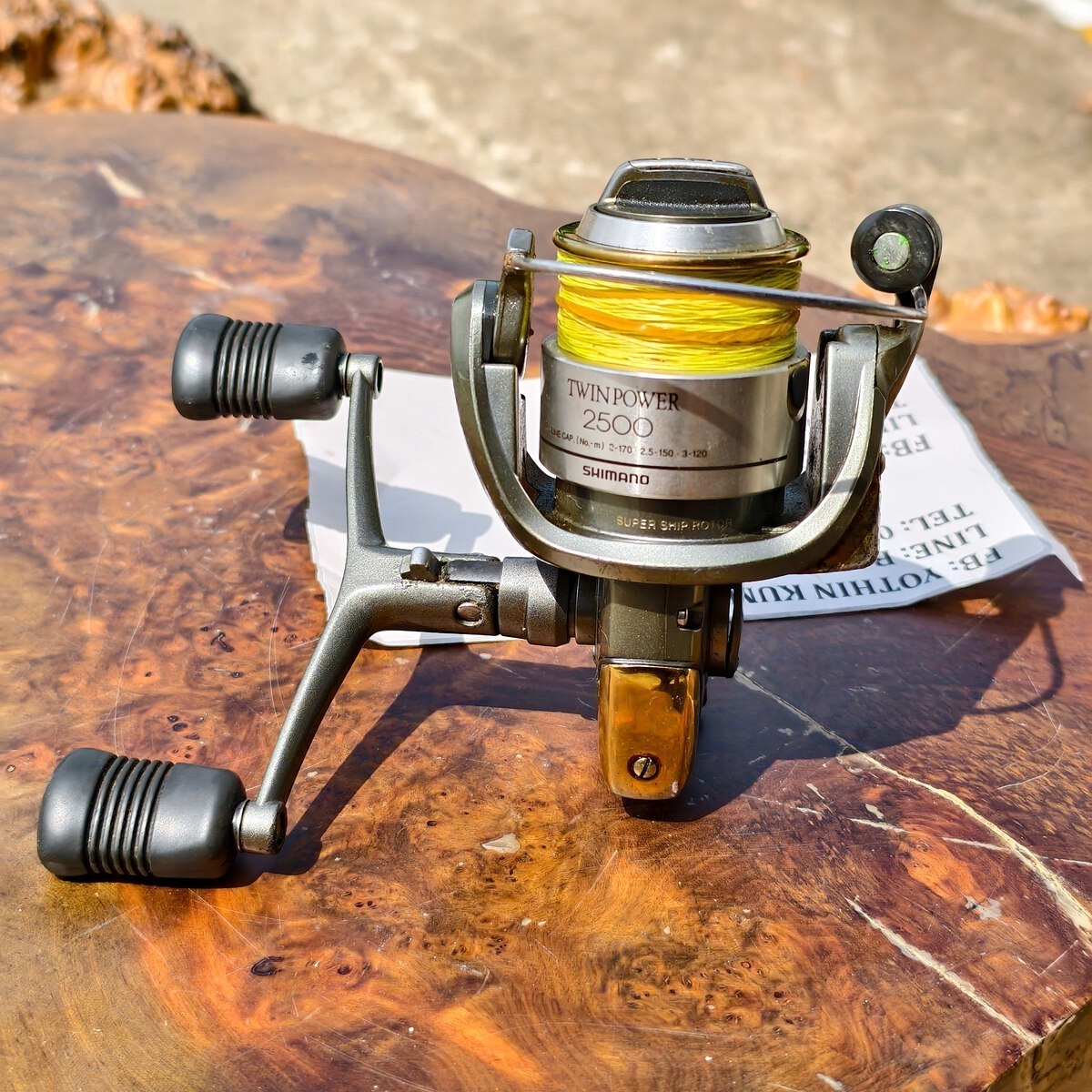 รอกสปิน SHIMANO TWINPOWER 2500 แขนคู่  ปี 1998 มือสองจากญี่ปุ่น