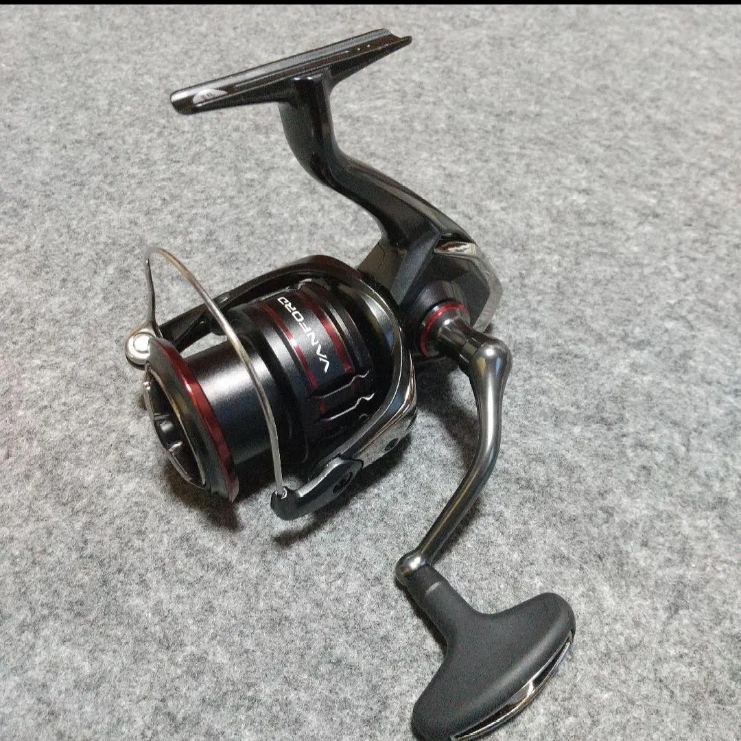 รอกตกปลา SHIMANO 20 VANFORD 4000XG มือ 2