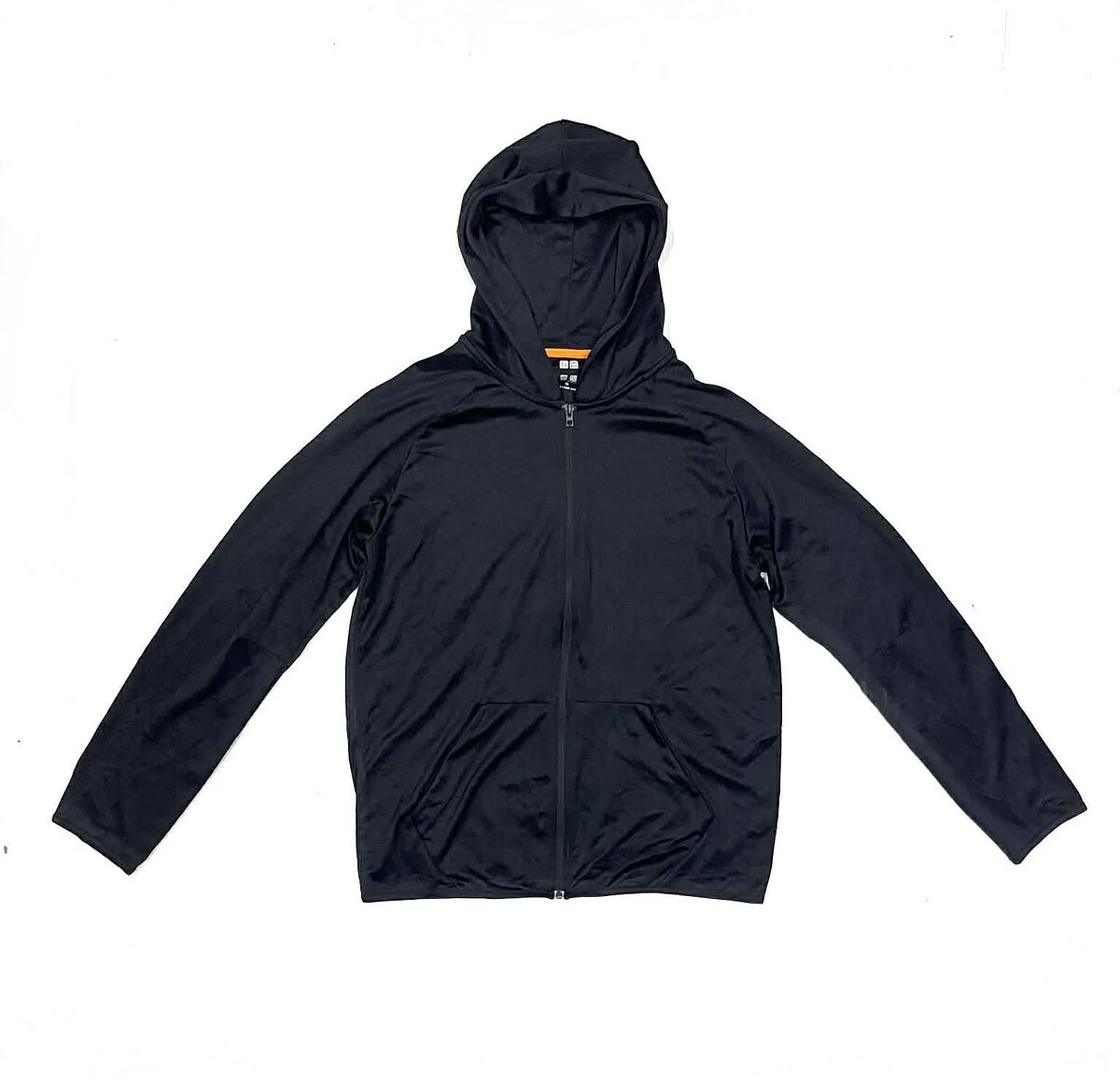 ~ € ~ เสื้อฮู้ด UNIQLO DRY-EX   200.-