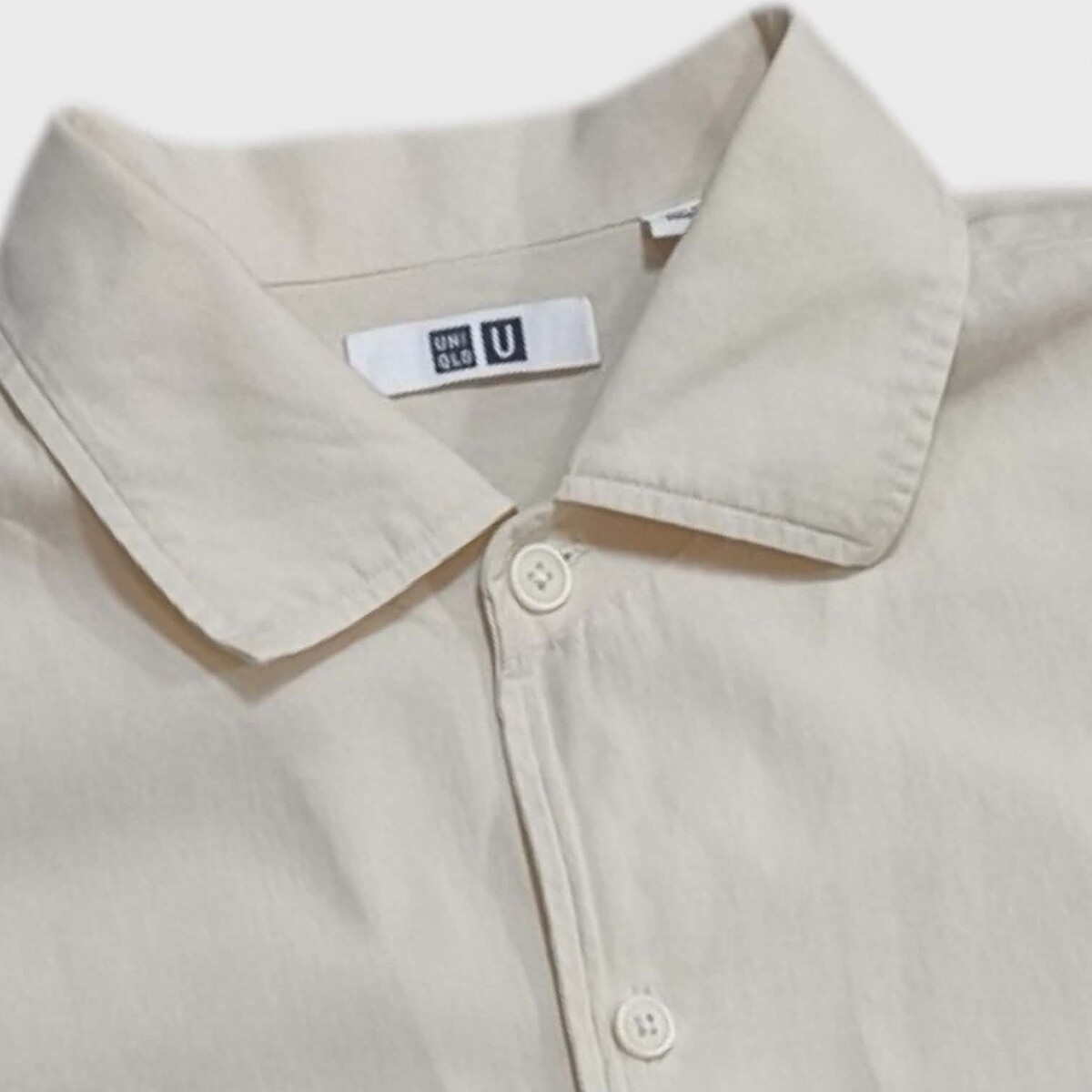 เสื้อเชิ้ตแขนสั้นผ้าลินิน uniqlo หล่อๆเลยครับสภาพสวยใหม่