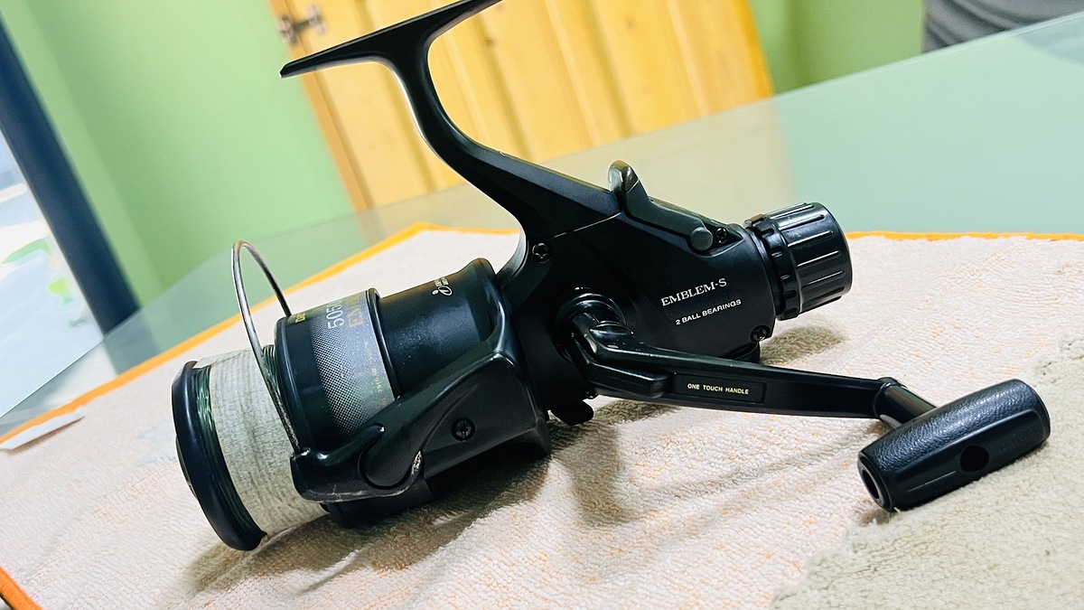 รอกเบรคท้าย เบทรันเนอร์ Daiwa Embream-s 5050BRiT