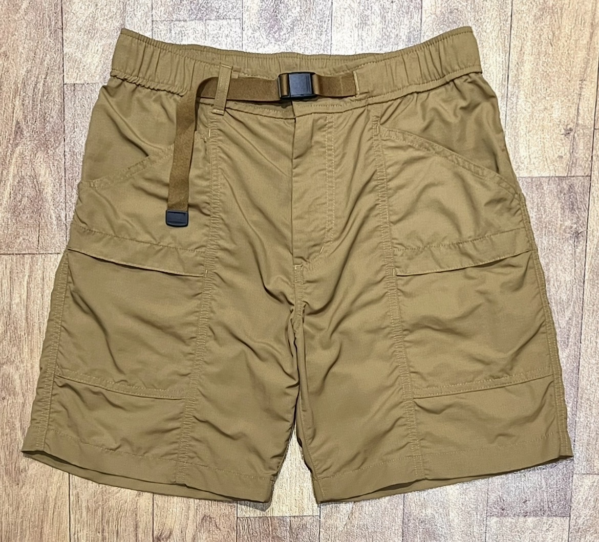 กางเกงขาสั้น Uniqlo Nylon Utility Geared Short Pants 