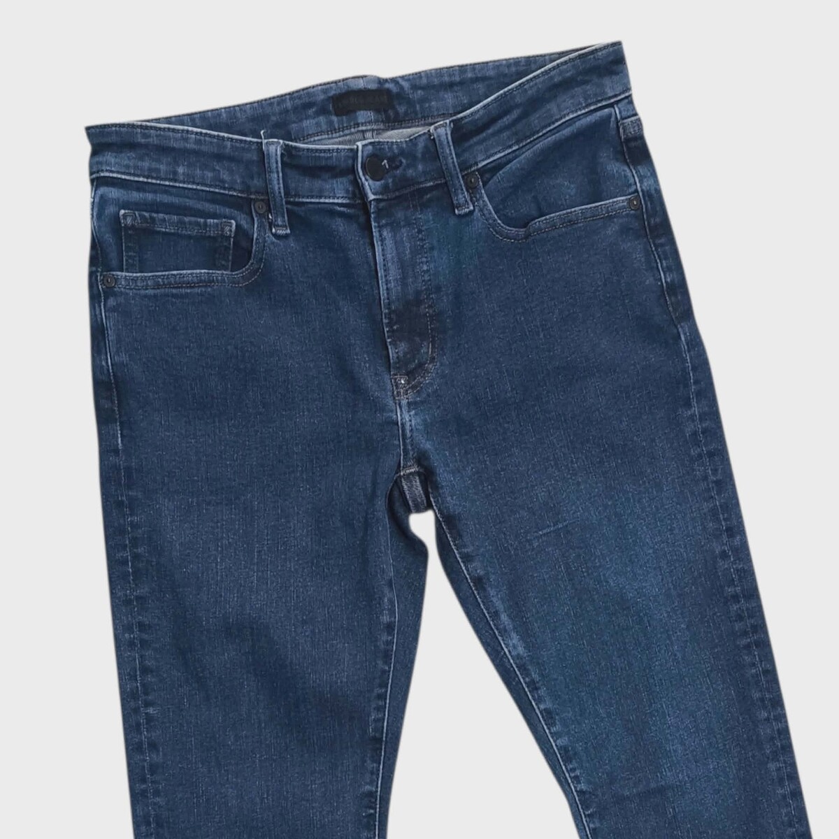 Uniqlo jeans ผ้ายืดหยุ่นใส่สบายเดิมๆใต้ขาเย็บลูกโซ่ สภาพสวยผ้าแน่นไม่มีขาด มือสอ