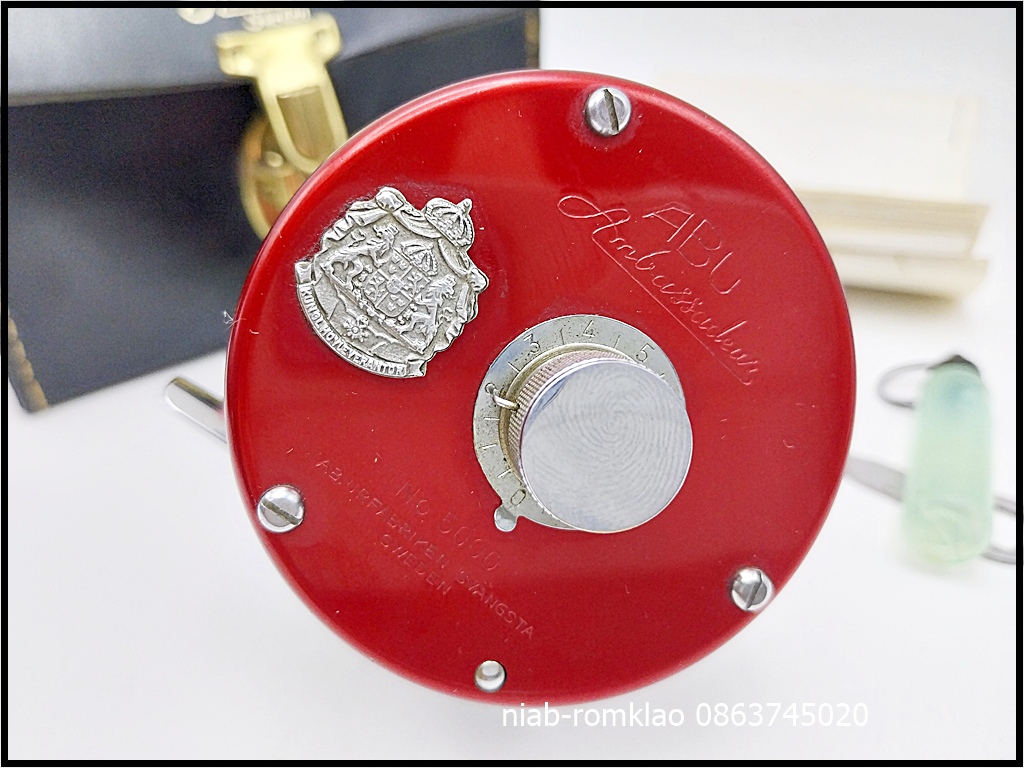 [b][q]Abu 5000แดง 3screw 2หน่วงโล่ห์ใหญ่ ปี1967 แกนตาย ระบบเฟืองติ๊ก  สภาพสวยมาก มีรอยเล็กๆนิดหน่อย 