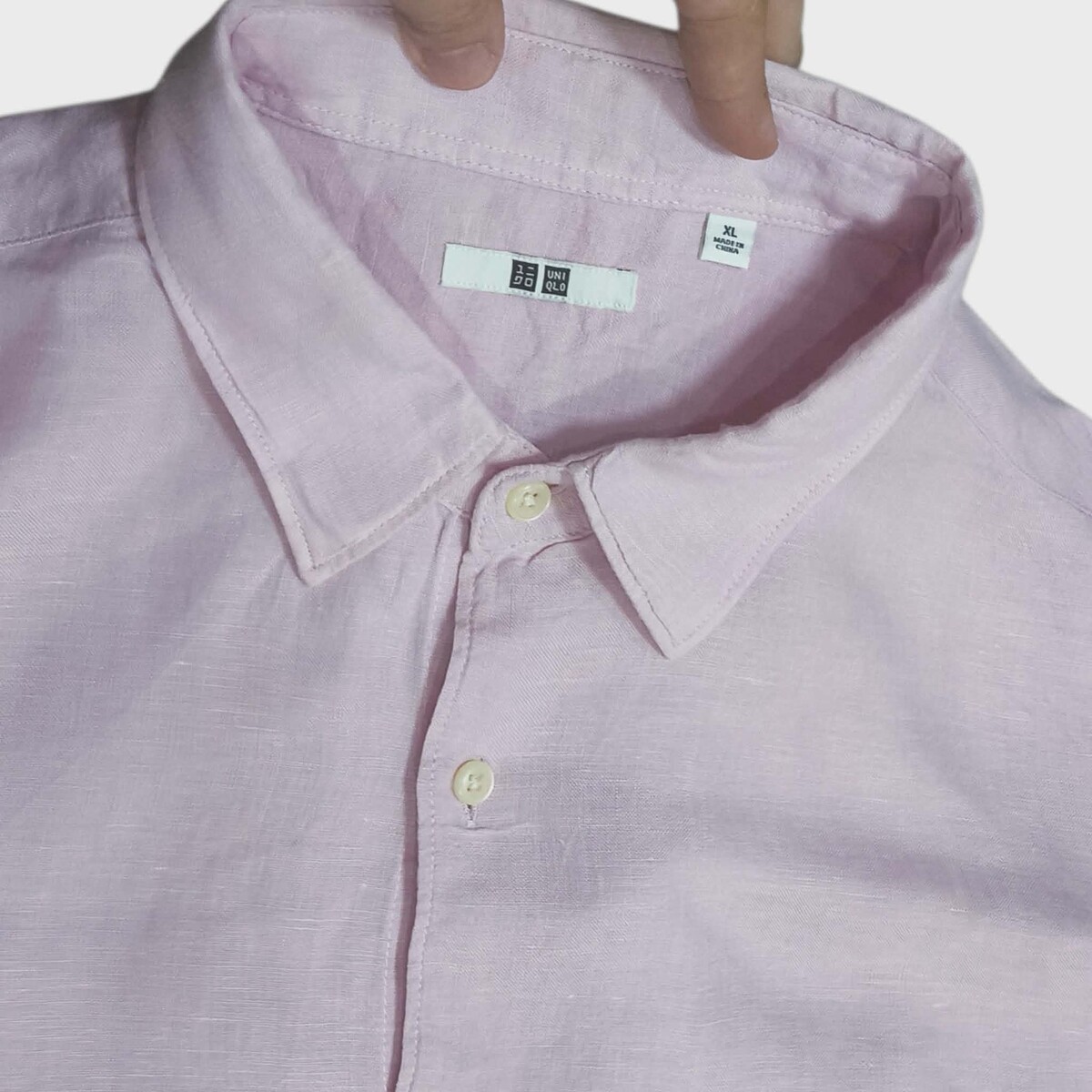 Uniqlo ผ้าลินิน เชิ๊ตสีชมพู สวยใหม่มากไม่มีตำหนิ 