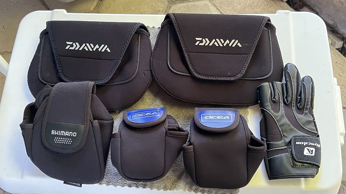ถุงใส่รอก/ ถุงมือ  SHIMANO & DAIWA 