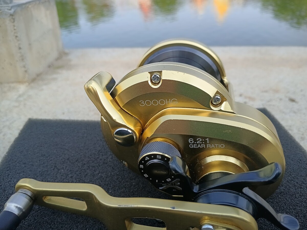 Shimano ocea jigger Limited 3000Hg
เนียนพร้อมใช้คำมีรอยบ�