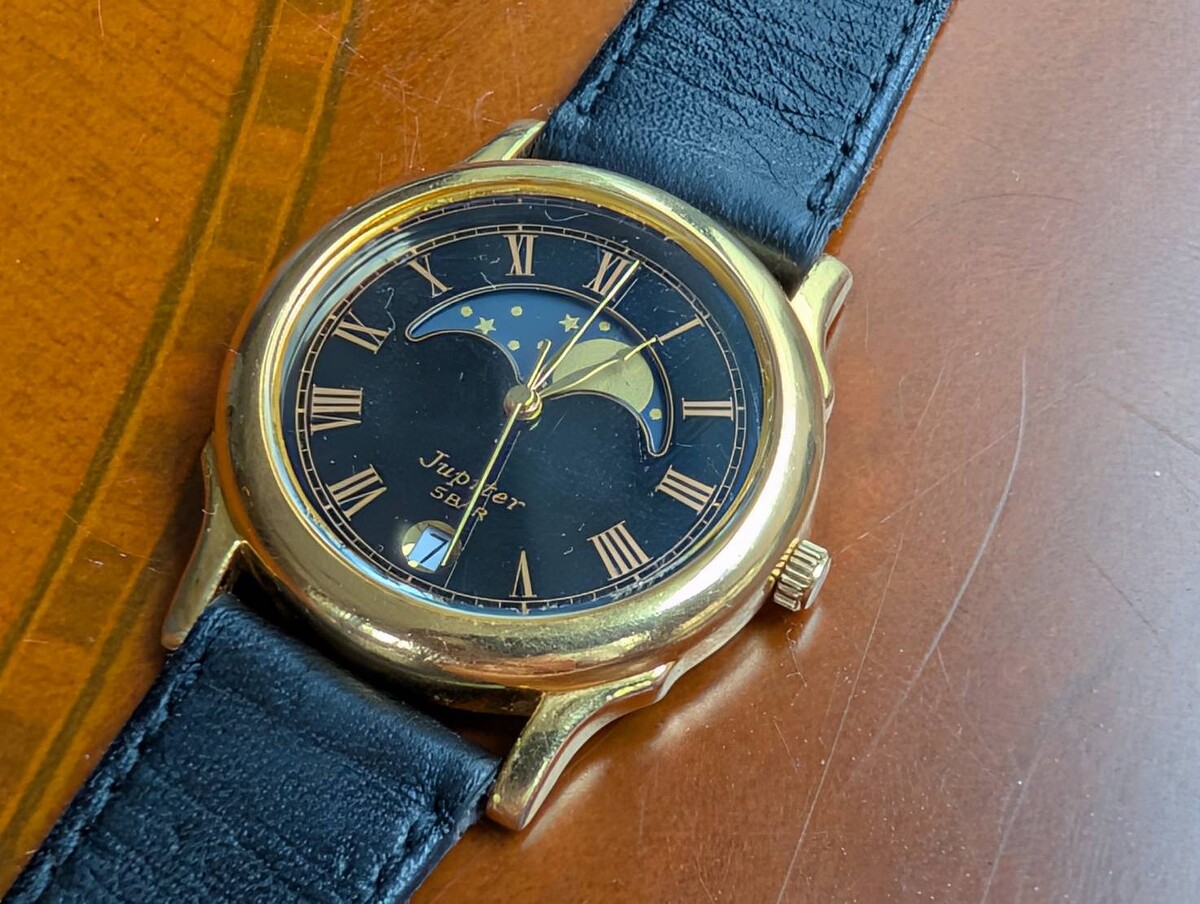 นาฬิกา orient jupiter moon phase