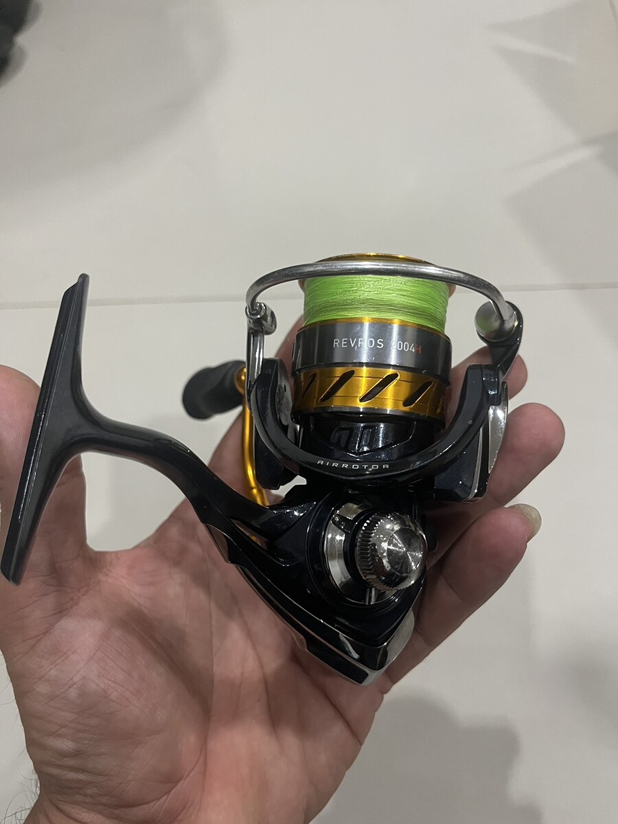 ปล่อยรอกมือสอง Daiwa Revros model 2015 2004H