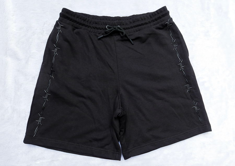 CROPP /L กางเกงขาสั้นเอวยางยืด 3 กระเป๋าสวยใหม่แท้เท่มาก ราคารวมส่ง Flash