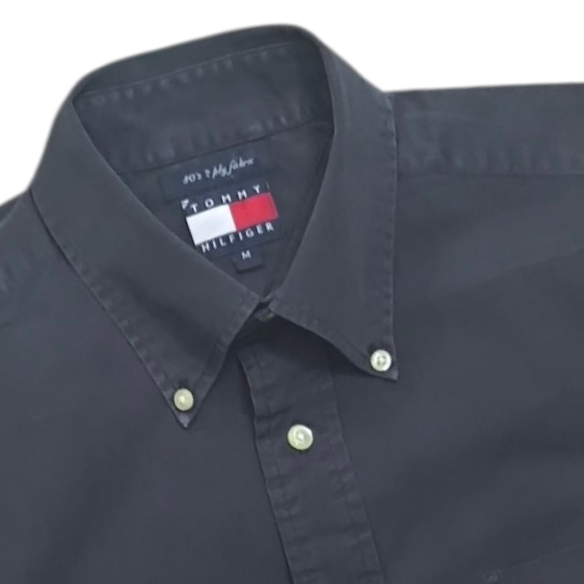 เชิ๊ตแขนสั้นสีดำ Tommy Hilfiger 