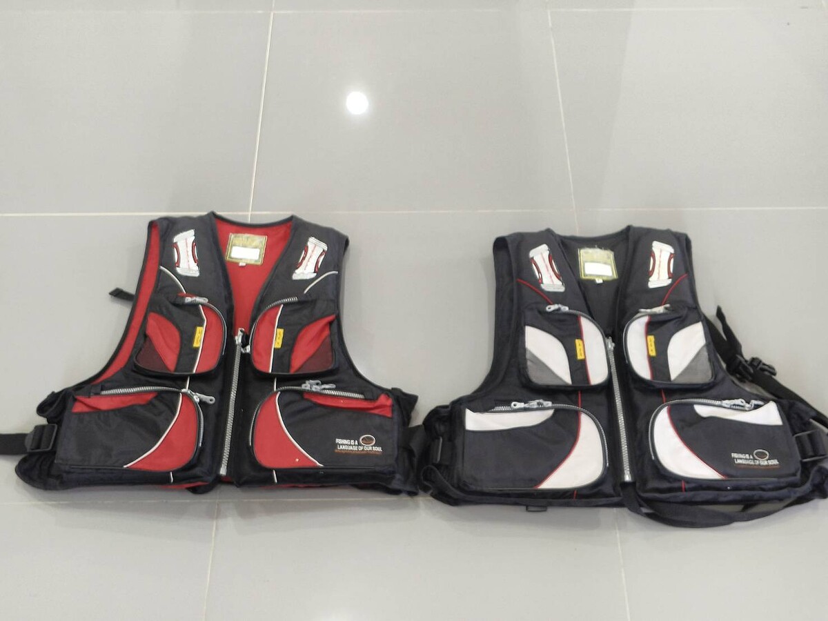 เสื้อชูชีพ   Execellent   Fishing   Collection    สถาพสวย   มือสองญี่ปุ่น