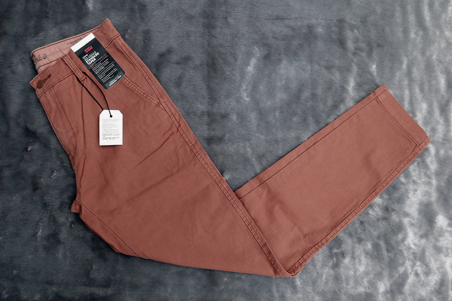 LEVI'S CHINO STANDARD TAPER