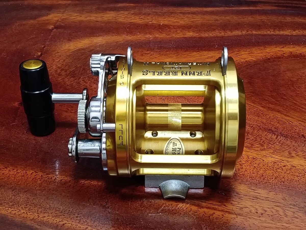 PENN INTERNATIONAL 12T MADE IN USA (2)