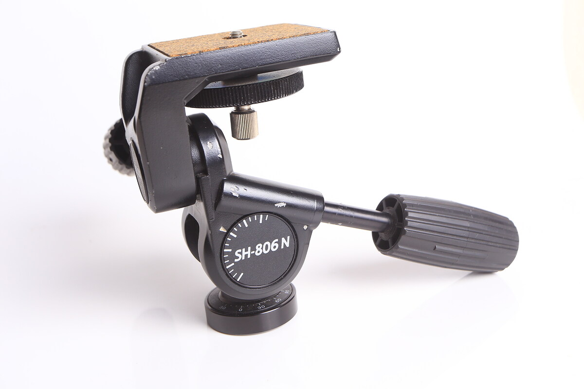 หัวแพนแบบ 3 ทิศทาง SLIK SH-806 N