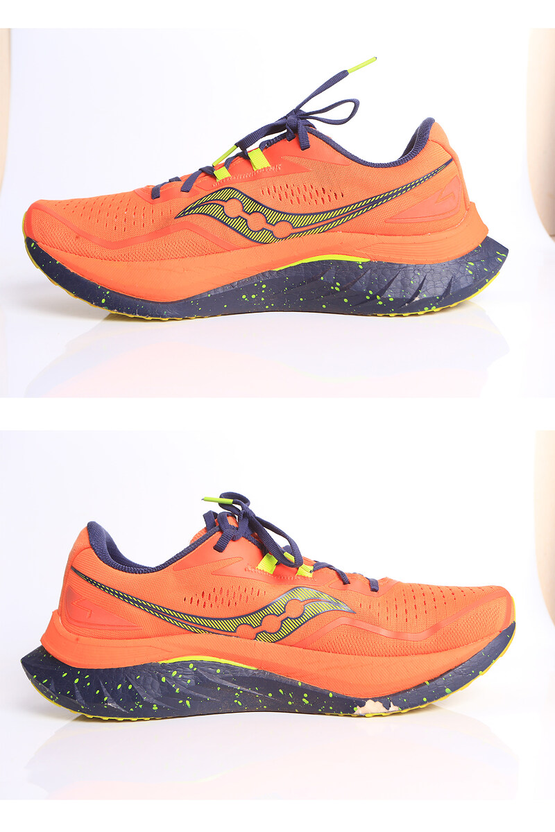 รองเท้าวิ่ง Saucony Mnen's ENDORPHIN SPEED4 Size US10 / EUR44 / CM28  รองเท้าวิ่ง สำหรับซ้อมทำความเร