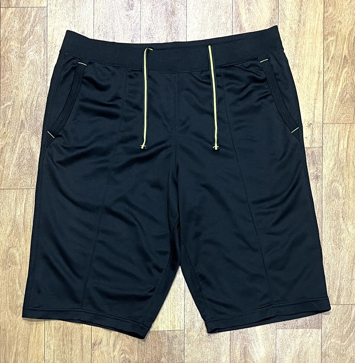 กางเกงวอร์ม UNIQLO SHORT PANTS 