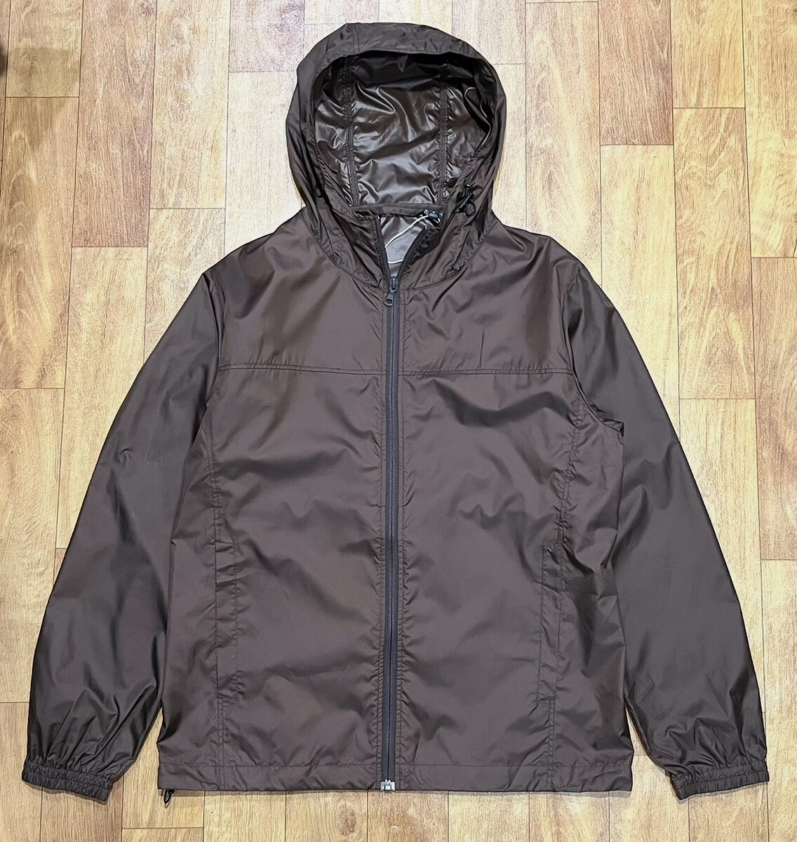 เสื้อผ้าร่ม UNIQLO PARKA JACKET 
