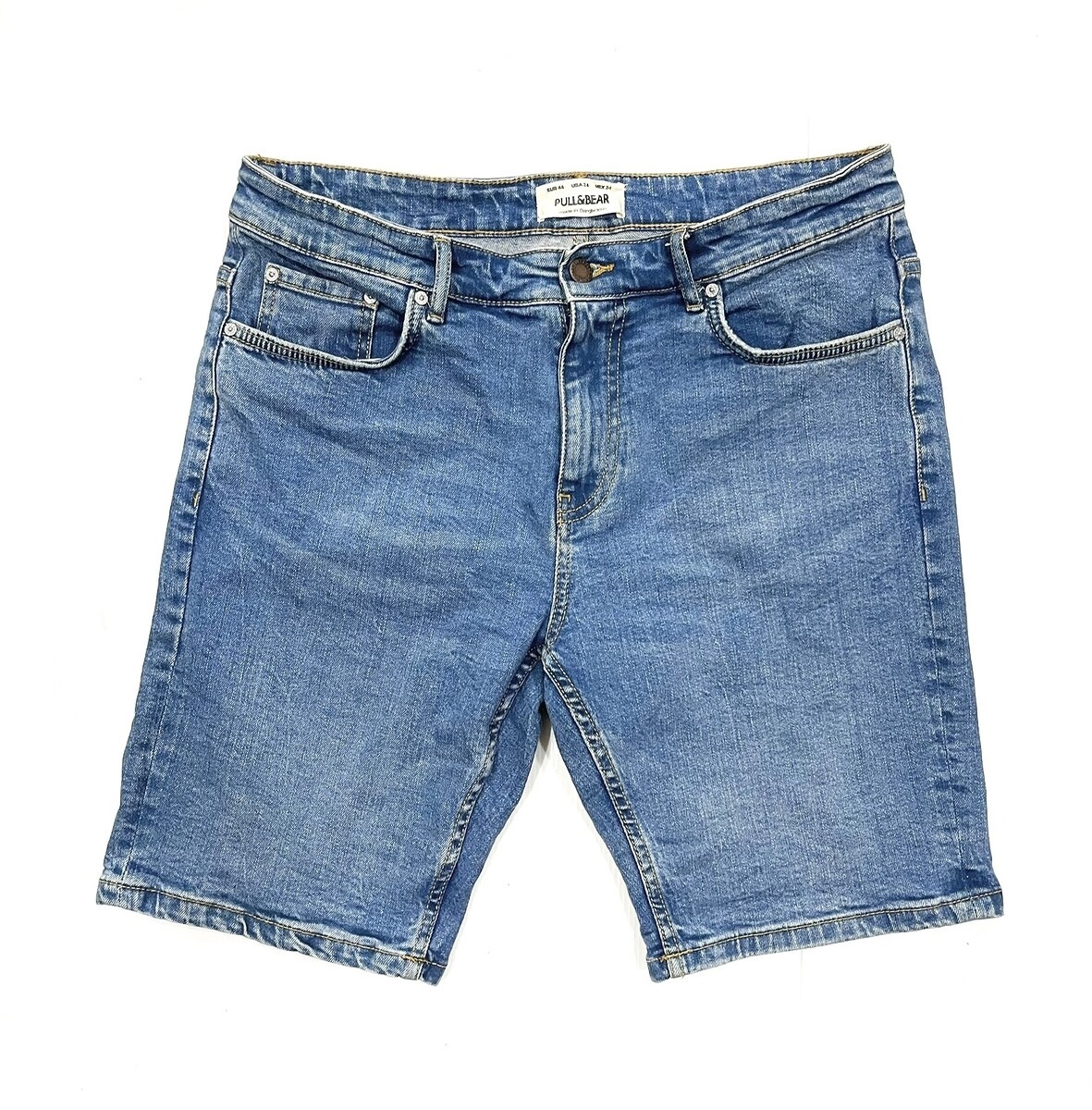 ~ € ~ กางเกงยีนส์ขาสั้น Pull&Bear  (32-34)   150.- 