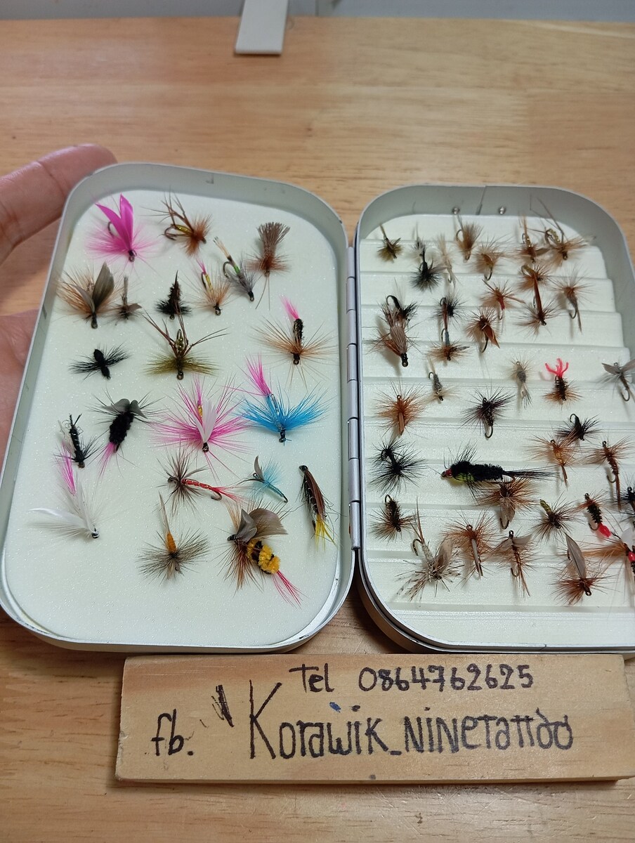 เหยื่อฟลายพร้อมกล่องwathne อลู ครับ