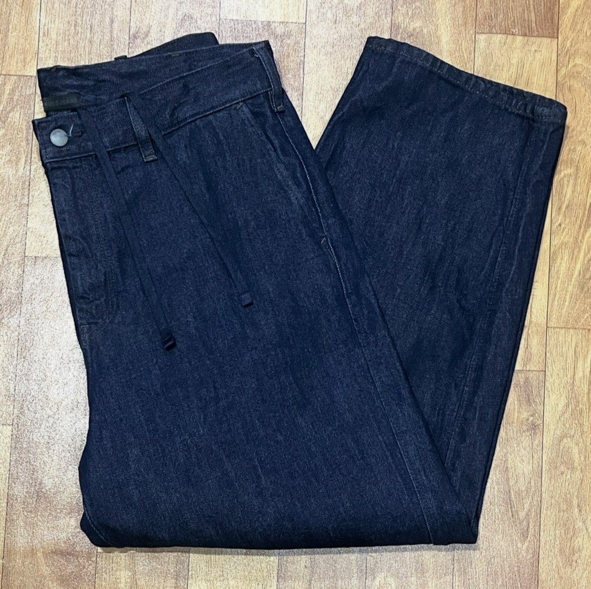 กางเกงยีนส์ Uniqlo Wide Tapered Jeans
