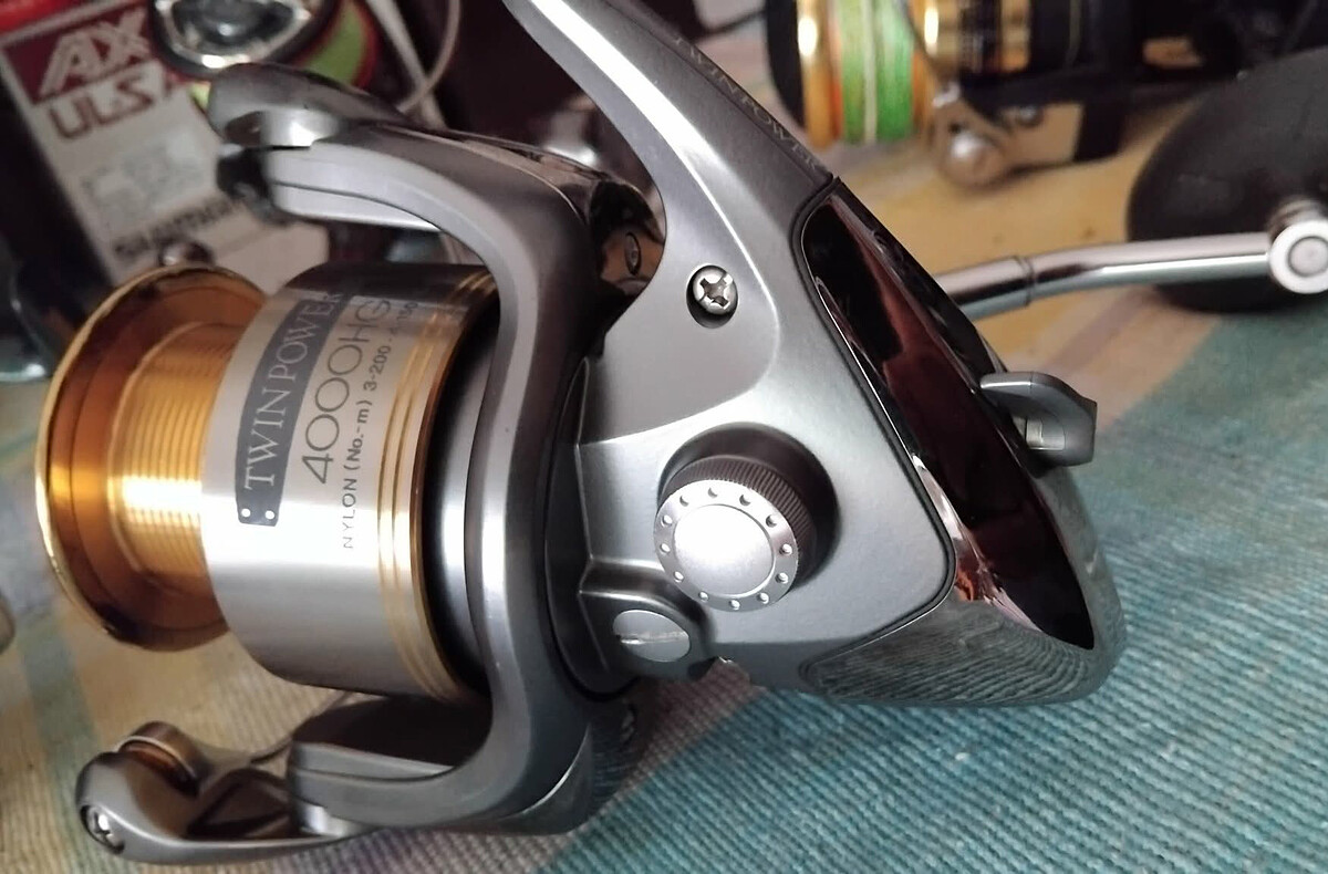 ปล่อย Shimano Twinpower 4000HG ปี 2002