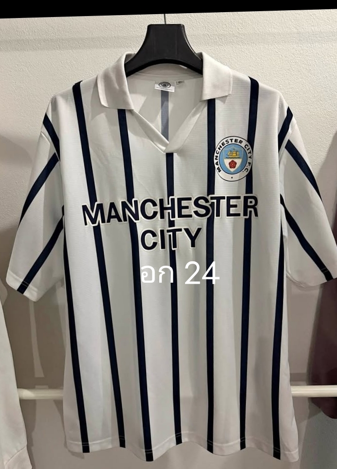 เสื้อ Man City แถมเสื้อไนกี่ 2 ตัว