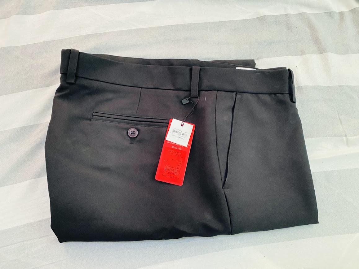 GQ Everyday Trouser ทรง Tailored ของใหม่ เอว 40 และ 36