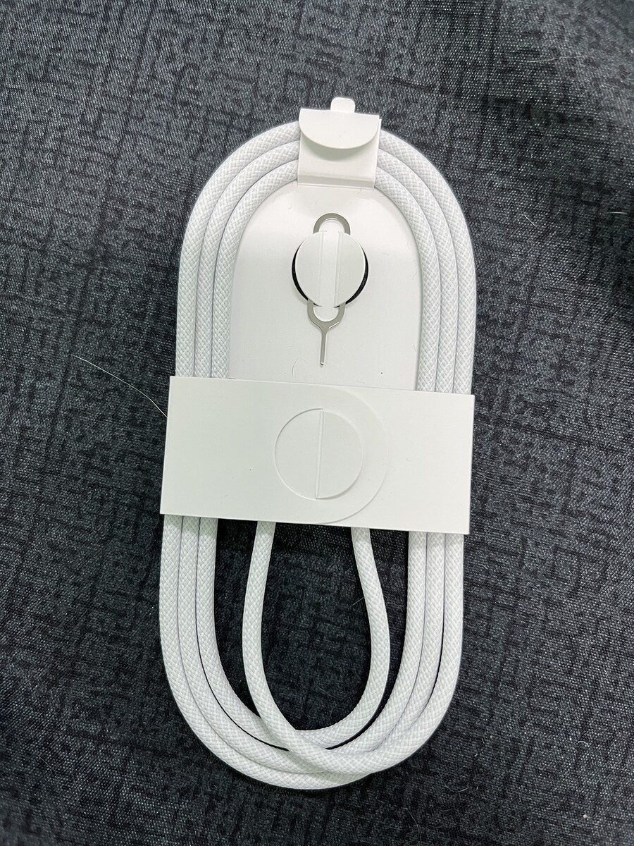สายชาต IPhon16Pro  แท้ไม่ผ่านการใช้งาน