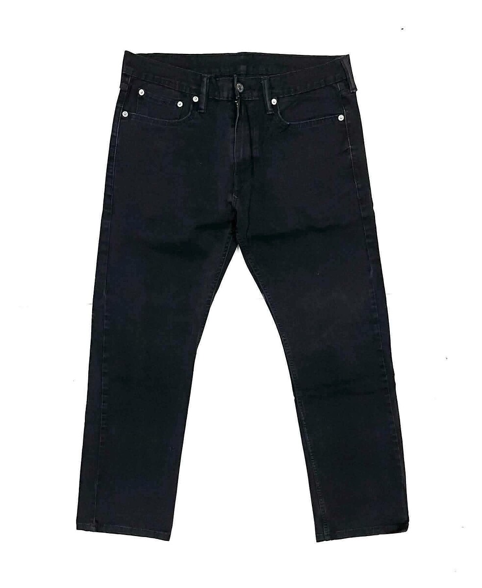 ~ € ~ กางเกงยีนส์ Levi’s 513 สีดำ  (32)    300.- 