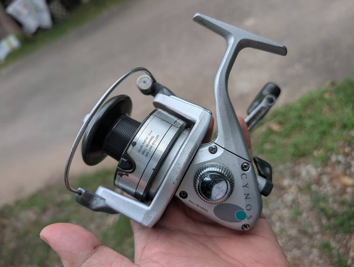6. รอกสปิ้น Ryobi Cynos XS-3500 ZM

เจแปน

ขนาดกำลังดี  ประมาณ bg 15

รอยใช้งาน ขอบๆและขา

ร