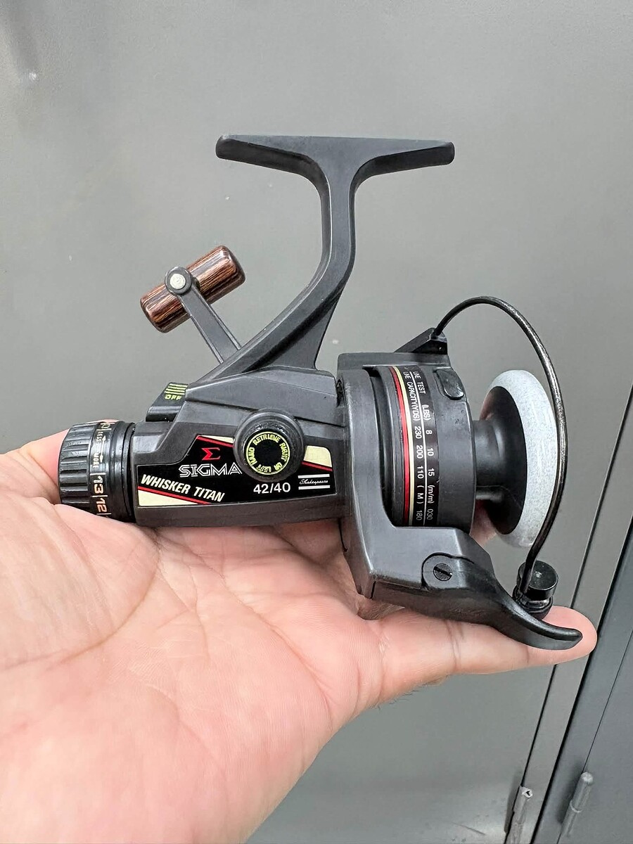 Sigma whisker titon 42/40