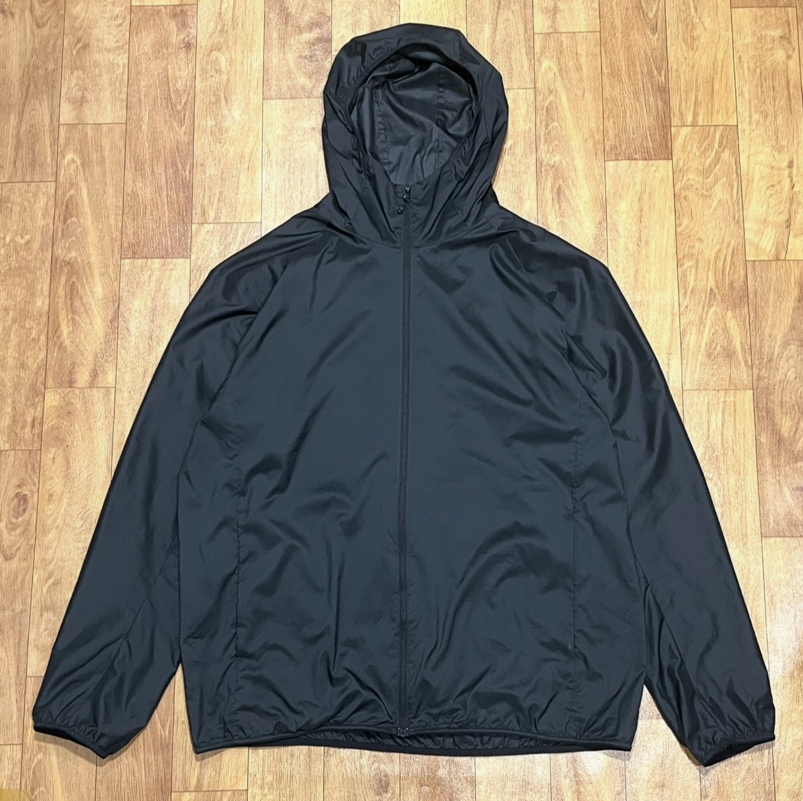 >>> เสื้อ Uniqlo Pocketable UV Protection Parka (3D Cut)<<<