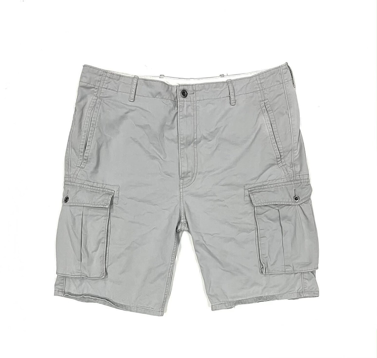 ~ € ~ กางเกงขาสั้น Levi’s Cargo   (39)   250.- 