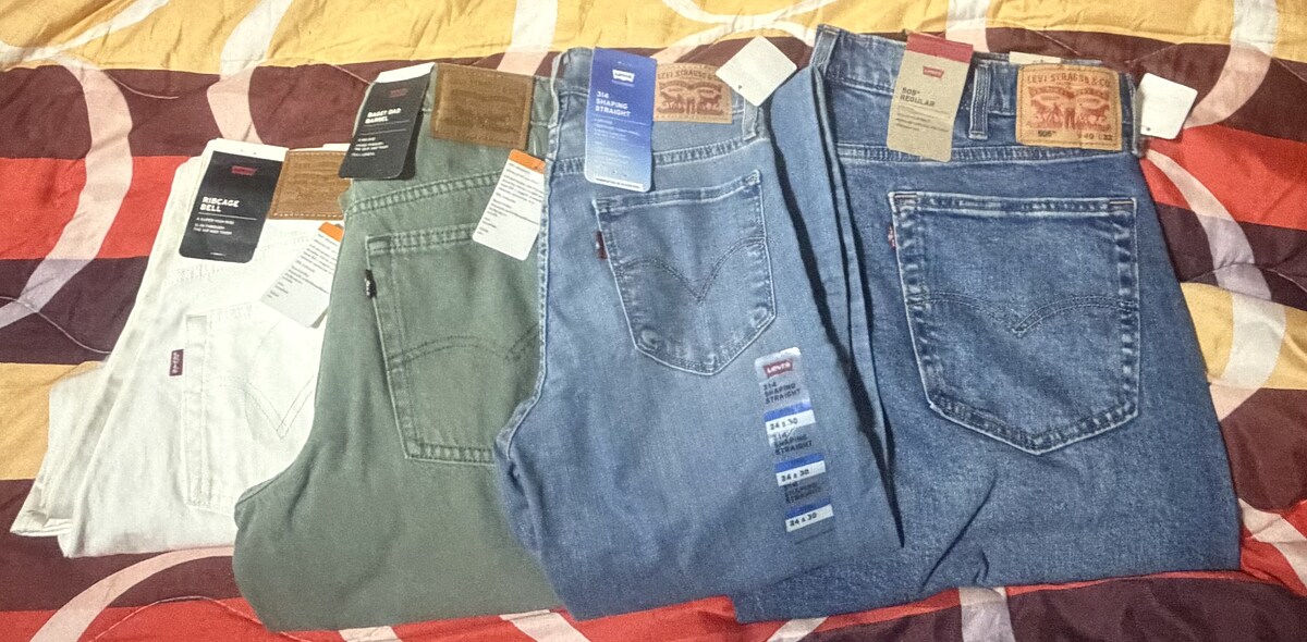 Levi’s.    ของผู้ชายสายอวบ กับสาวตัวเล็กค่ะ