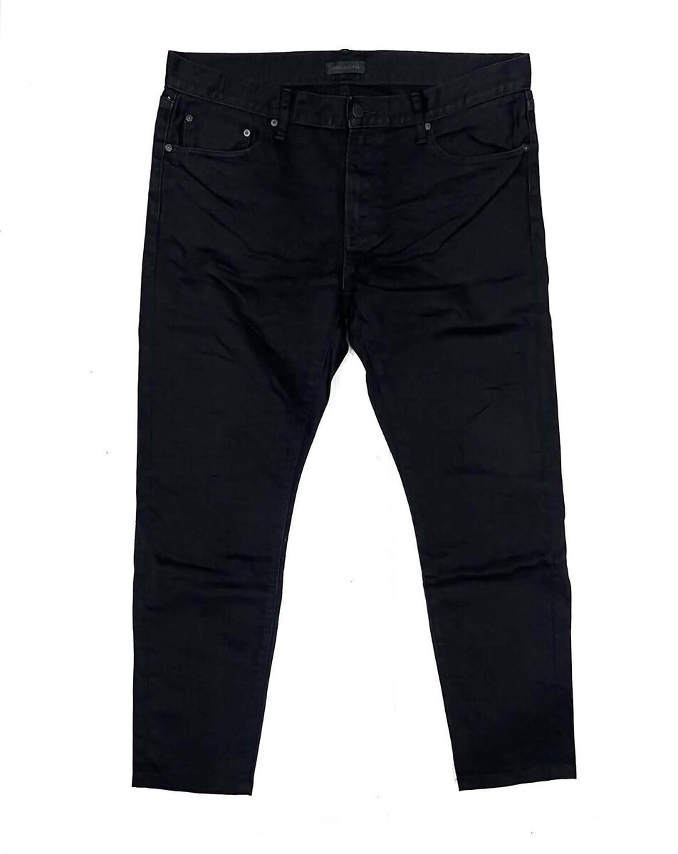~ € ~ กางเกงยีนส์ UNIQLO ริมแดง (37) 450.-